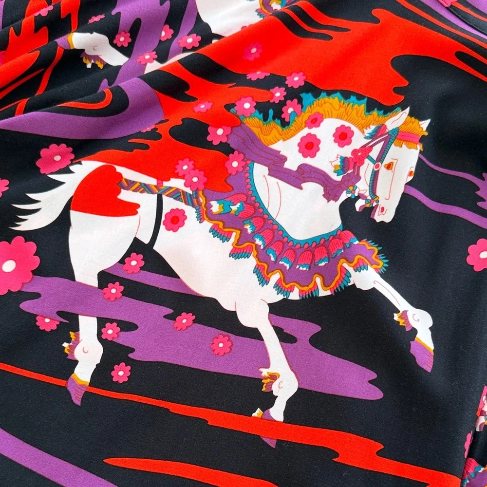 Trashy Diva Skirt with unique Horse Print - Picture 5 of 6